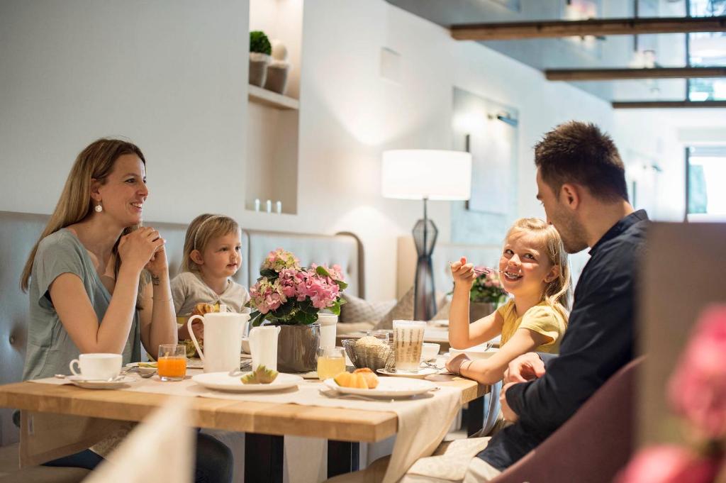 Das Grafenstein Familienresidence vendégei