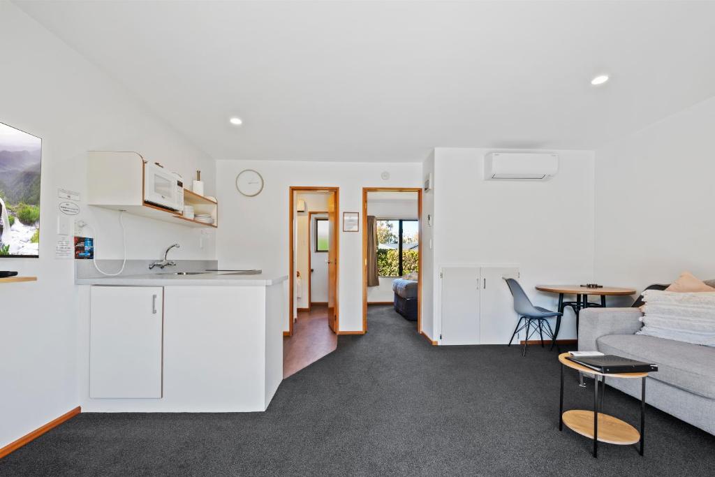 Alpine Garden Motel - Resim 29