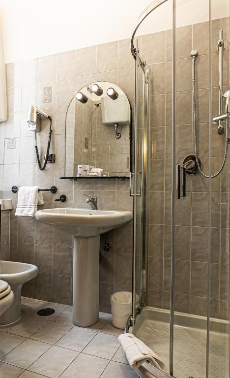 Koupelna v ubytování Hotel Miami