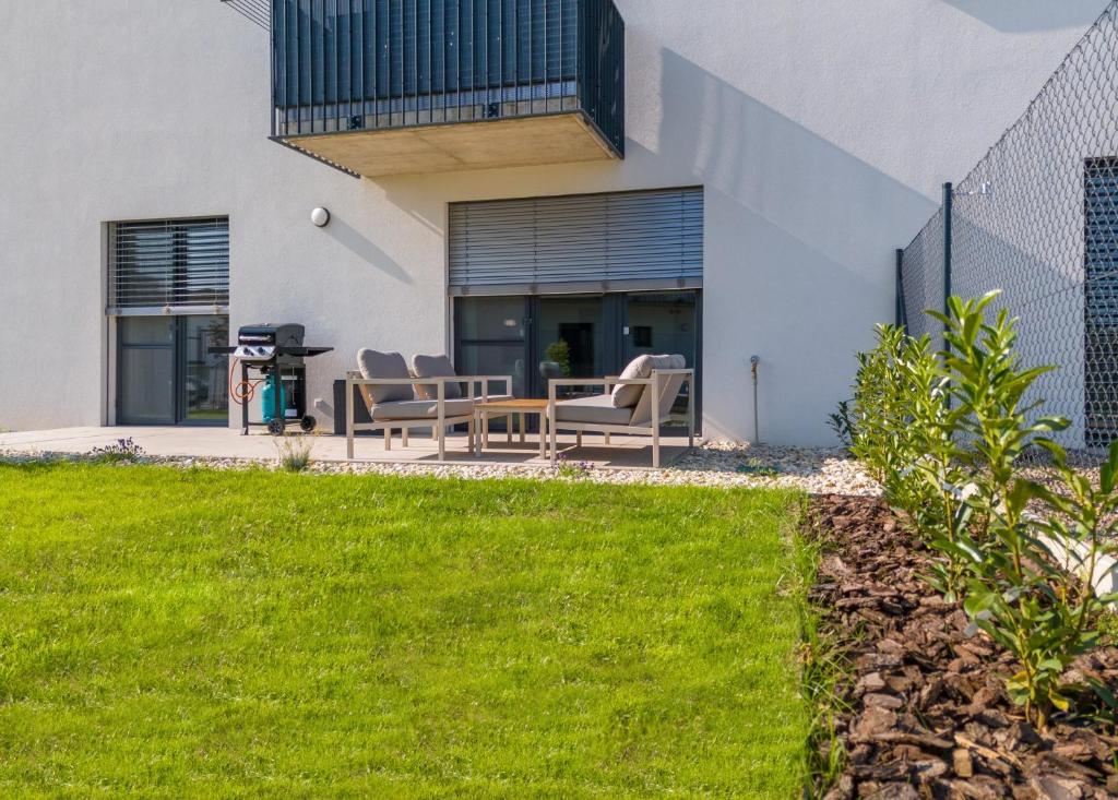 Zahrada ubytování SOLARIS APARTMÁNY Pálava
