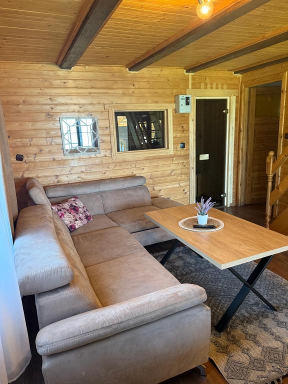 Φωτογραφία από το άλμπουμ του Domek Letniskowy Monika σε Jeziorowskie