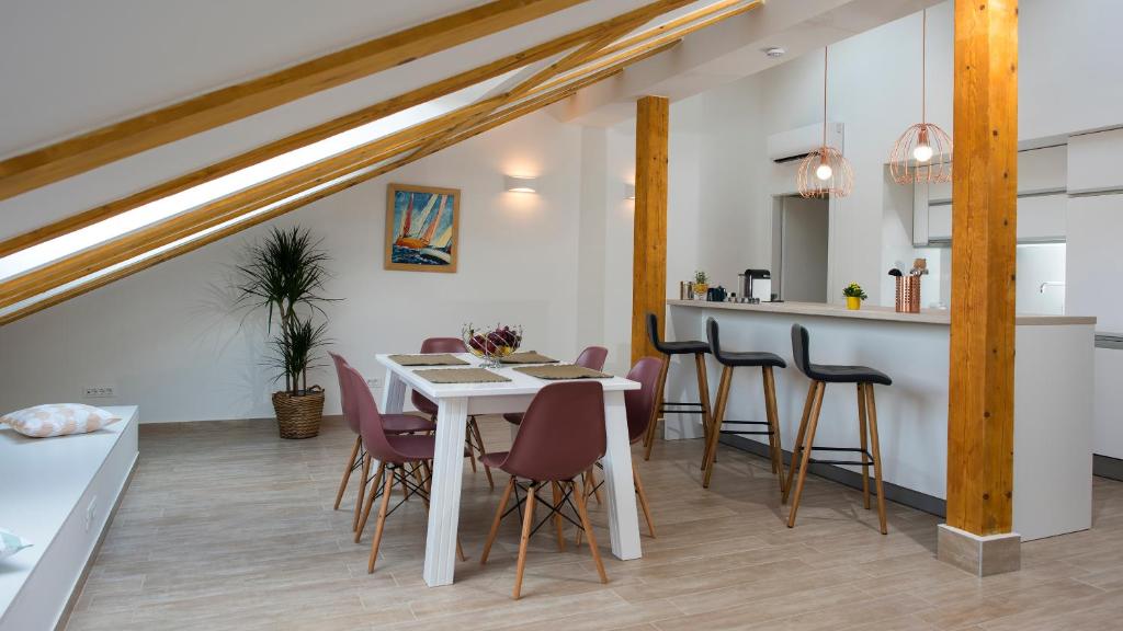 Kuchyň nebo kuchyňský kout v ubytování Flowers Dubrovnik Luxury Apartments