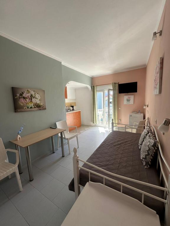 TV a/nebo společenská místnost v ubytování Hotel Lenox
