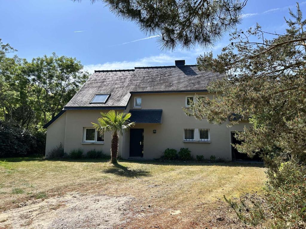 Photo de la galerie de l'établissement 113 - Maison familiale à 5 minutes de la plage., à Fréhel