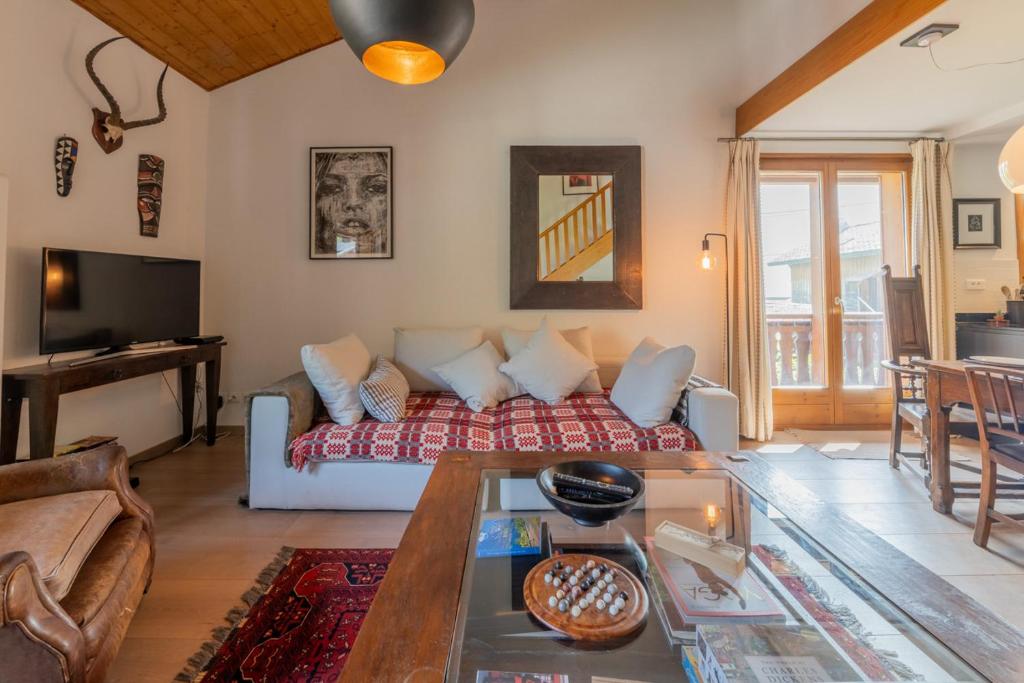 Tavillions Apartment - Snow and Trek- Morzine