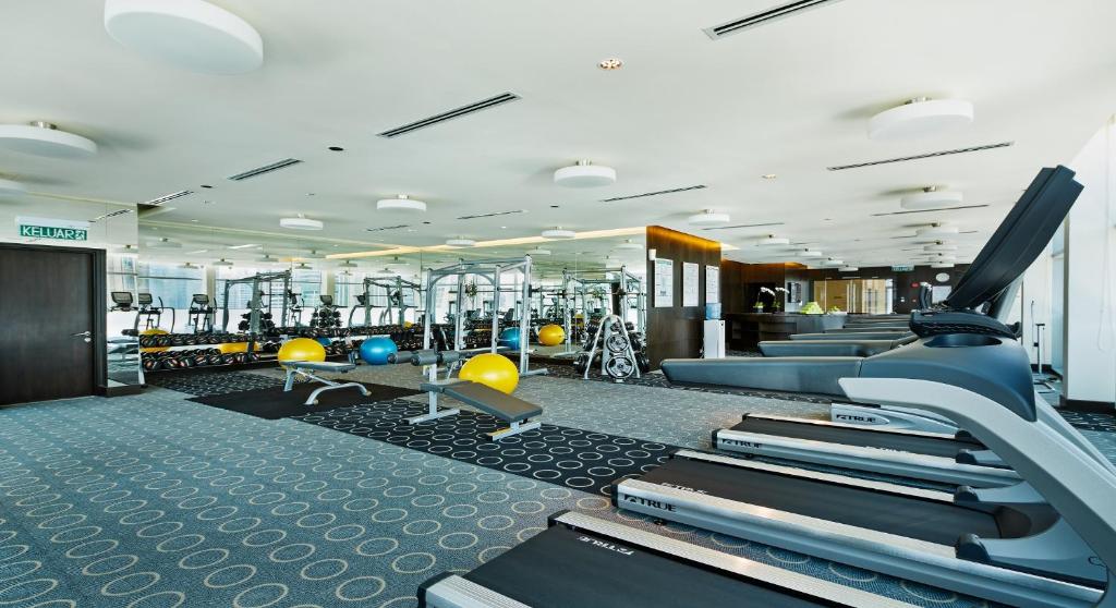 Fitness centrum a/nebo fitness zařízení v ubytování Impiana KLCC Hotel