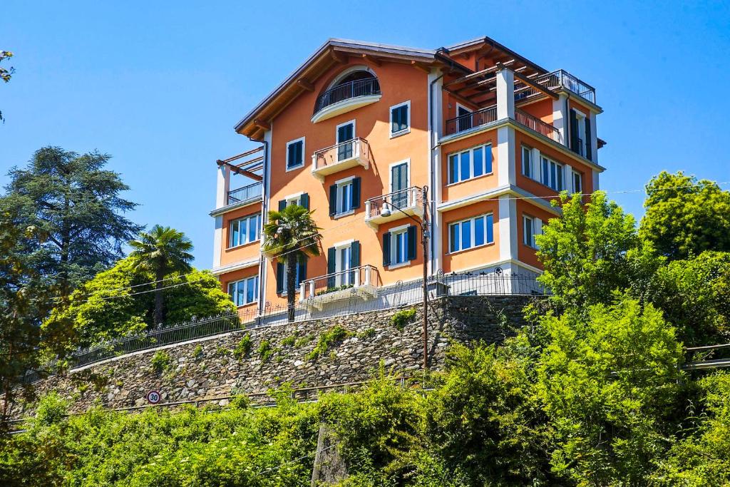 Budova, v ktorej sa apartmán nachádza