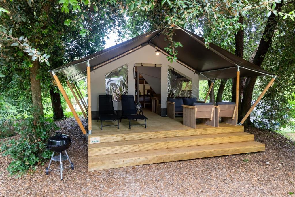 Galeriebild der Unterkunft Istra Sunny Tent in Lanterna Premium Camping Resort 4* in Poreč