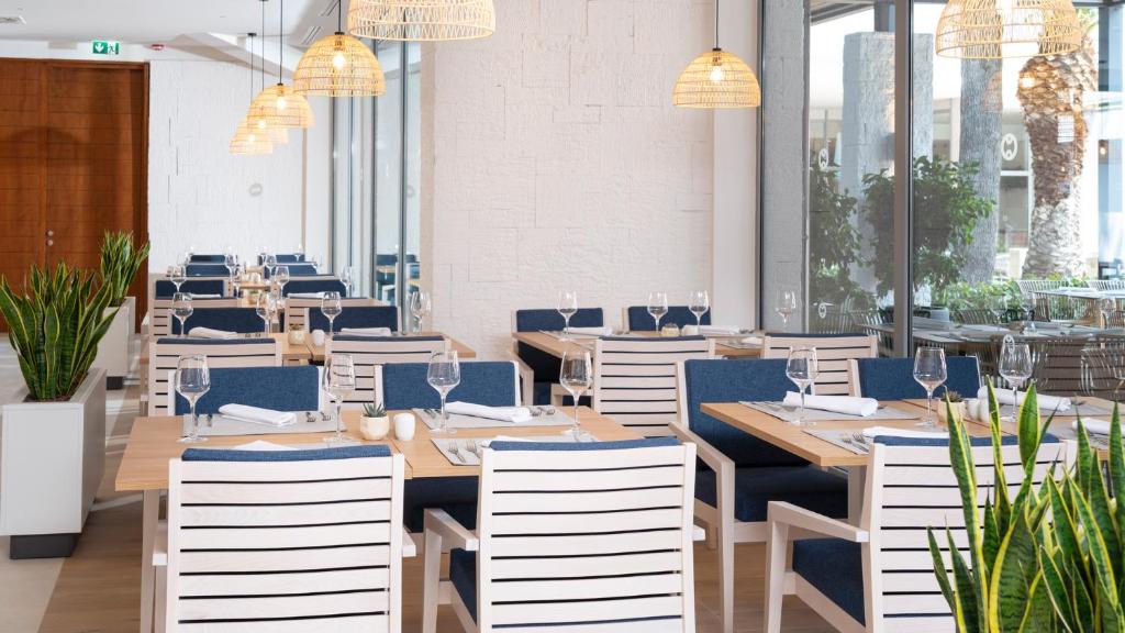 Posezení v ubytování Hotel Pelegrin Plava Laguna