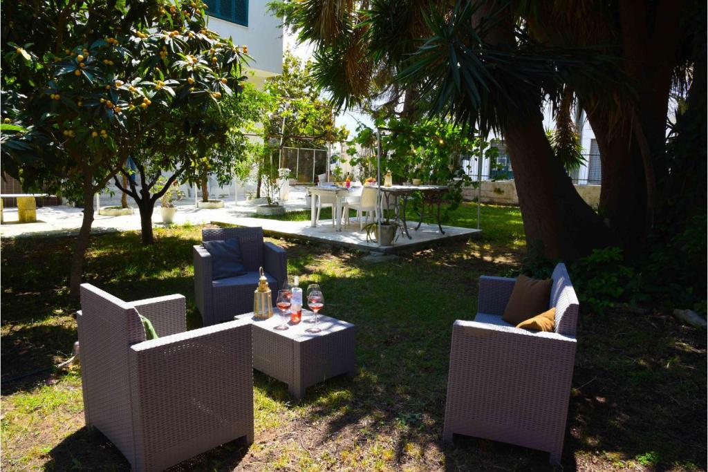 Κήπος έξω από το Dimora San Pancrazio - Happy Rentals
