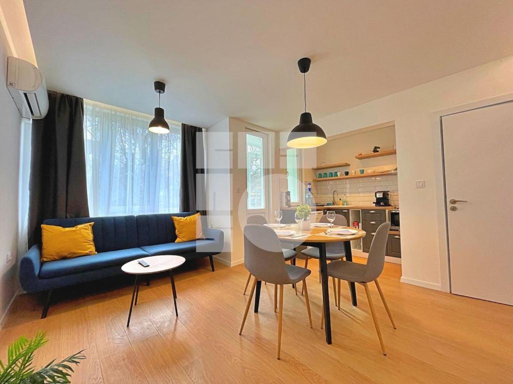 Central Coquette Apartment in Varna