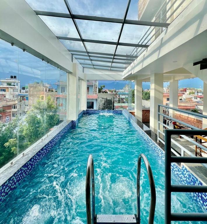 Bazén v ubytování Dees Boutique Hotel nebo v jeho okolí