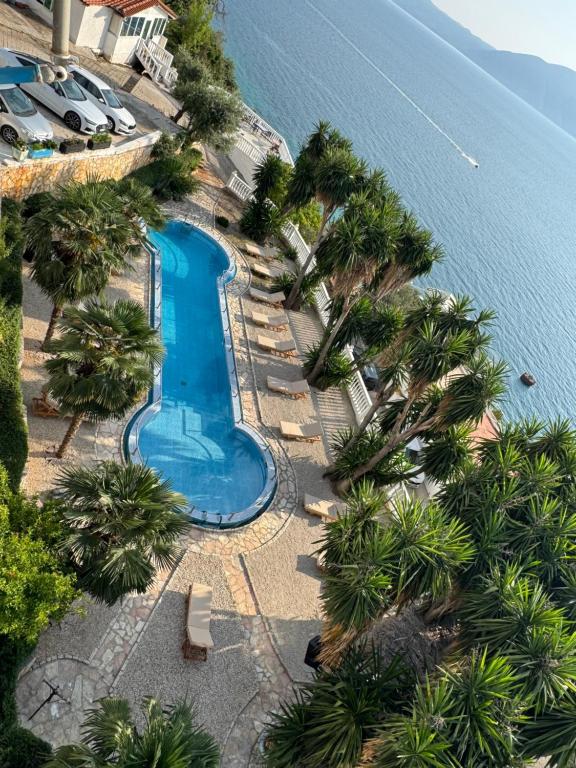 Bazén v ubytování Hotel Sanremo Vlore nebo v jeho okolí