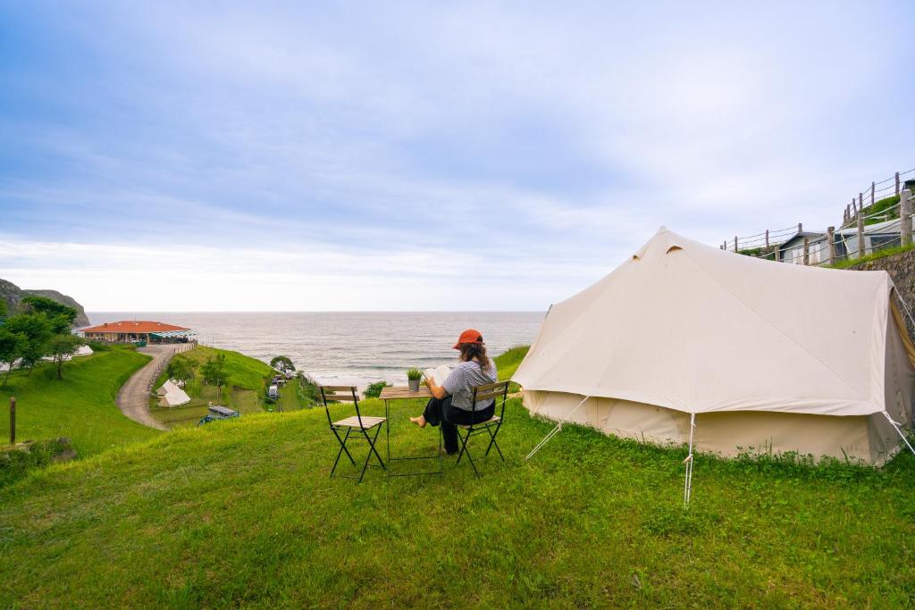 Příroda nedaleko luxury tent