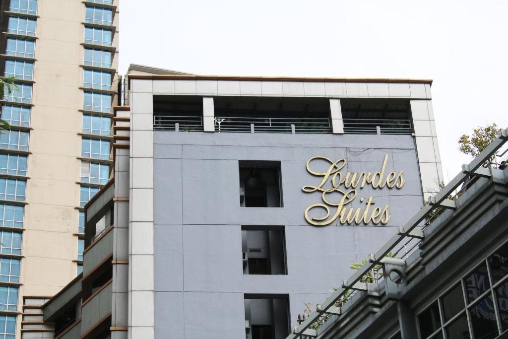 Fotografie z fotogalerie ubytování Lourdes Suites Makati powered by Cocotel v destinaci Manila