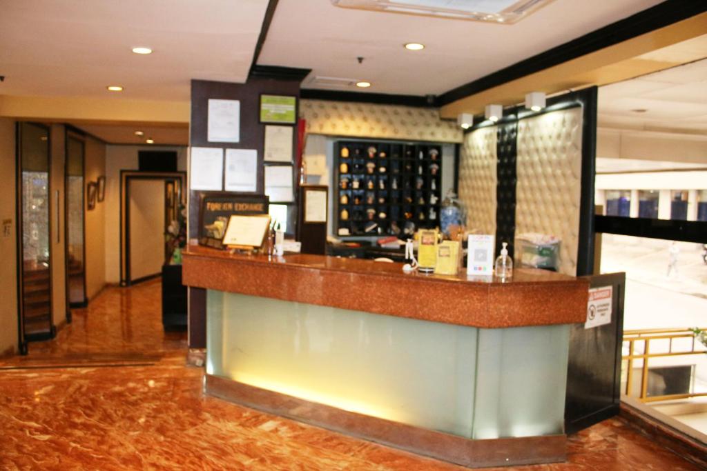 Nápoje v ubytování Lourdes Suites Makati powered by Cocotel