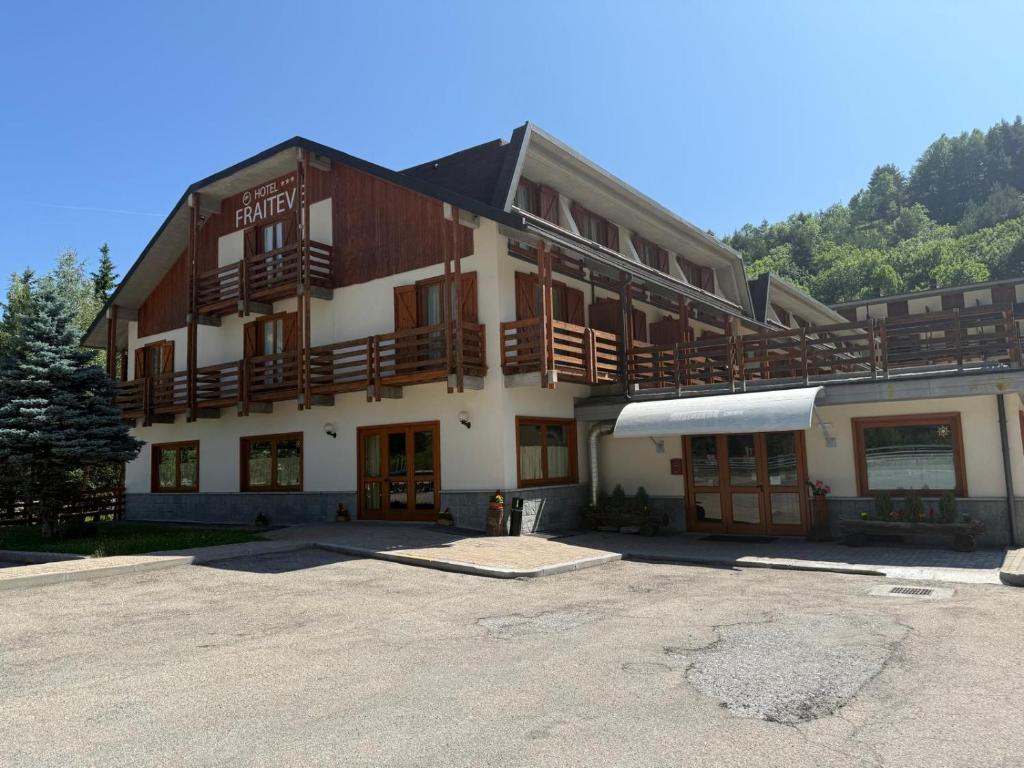 Budova, kde se hotel nachází