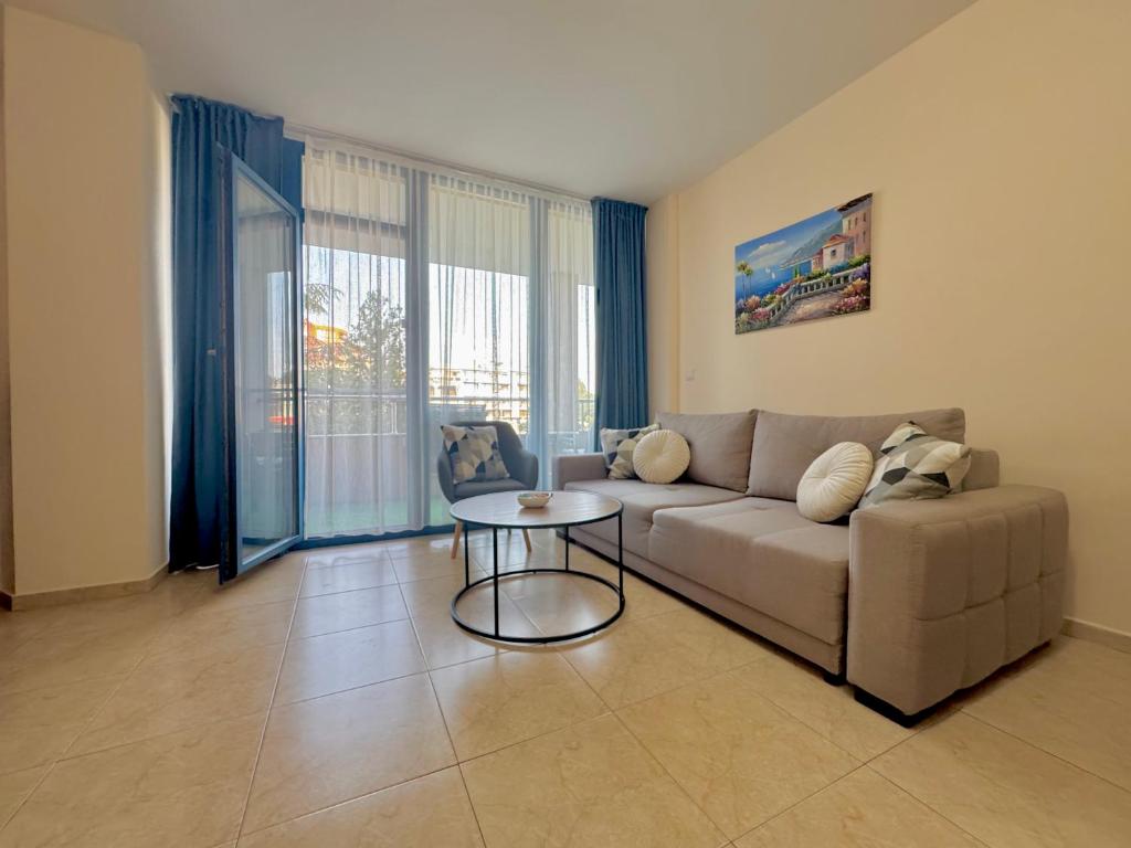 Posezení v ubytování Two bedroom apartment in Trakia Sunny Beach