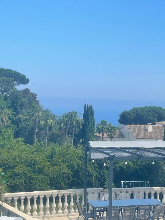 Villa avec piscine à Super Cannes
