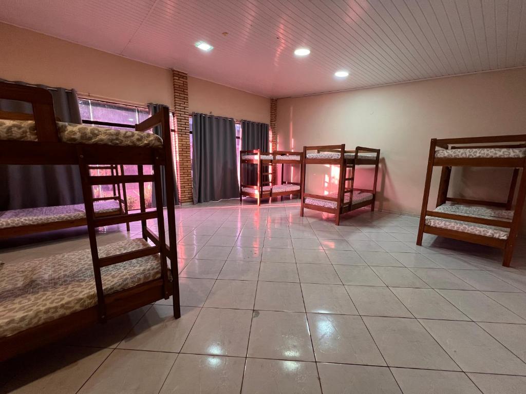 Postel nebo postele na pokoji v ubytování Ivy House Apart Hotel