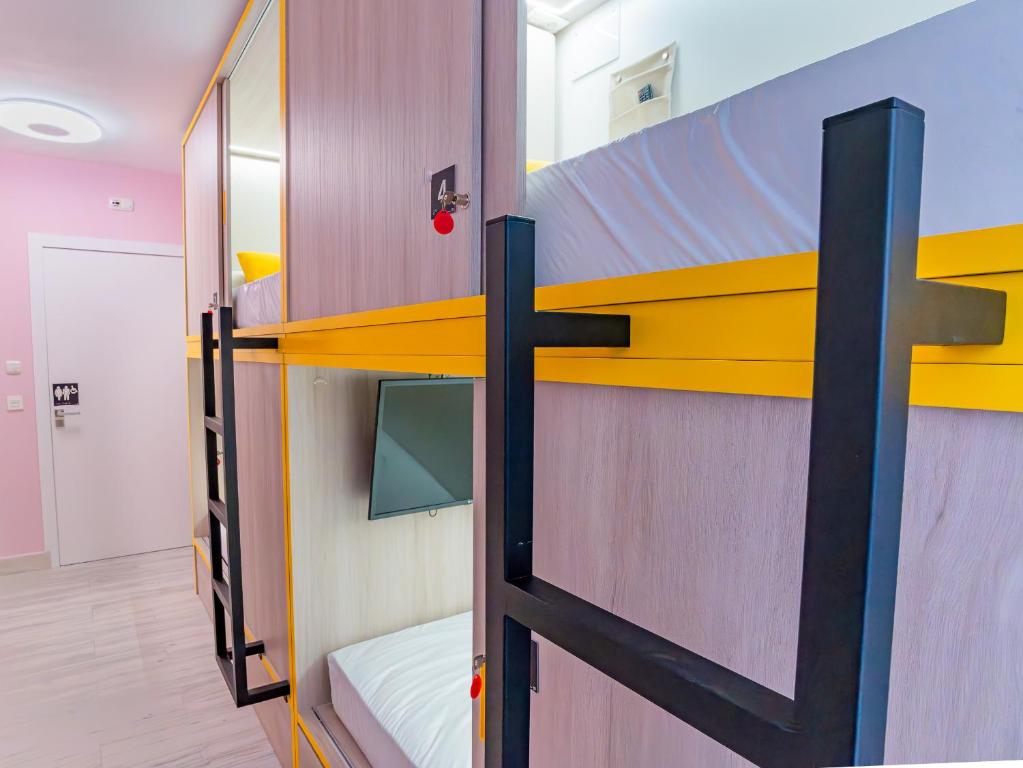 APTC ETXEa - Quadruple Room With Private Bathroom