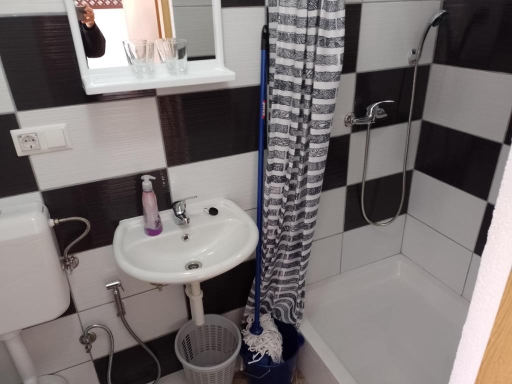 Koupelna v ubytování TRIO sobe