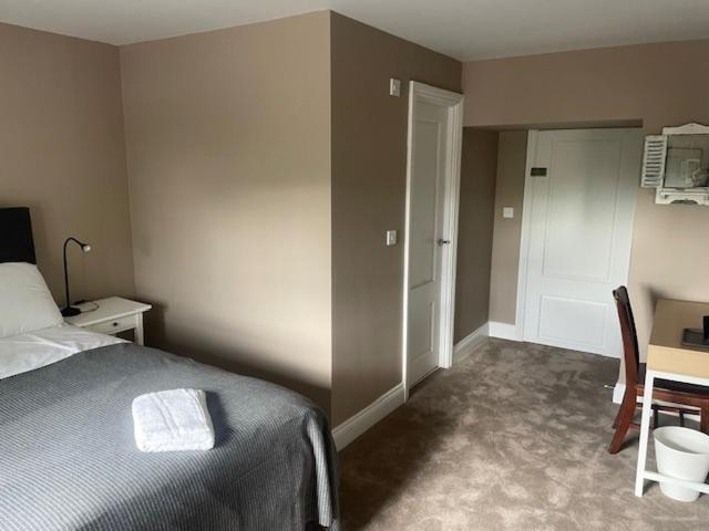 The Merry Cobbler - Resim 20