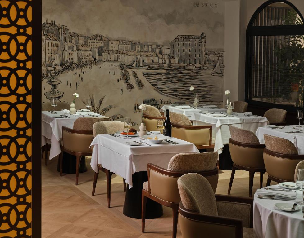 Restaurace v ubytování Palazzo President