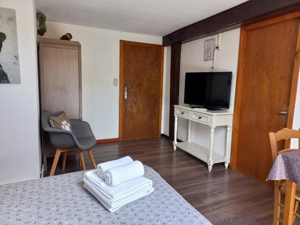 Les Sapins - Chambre Double Avec Salle De Bains Privative