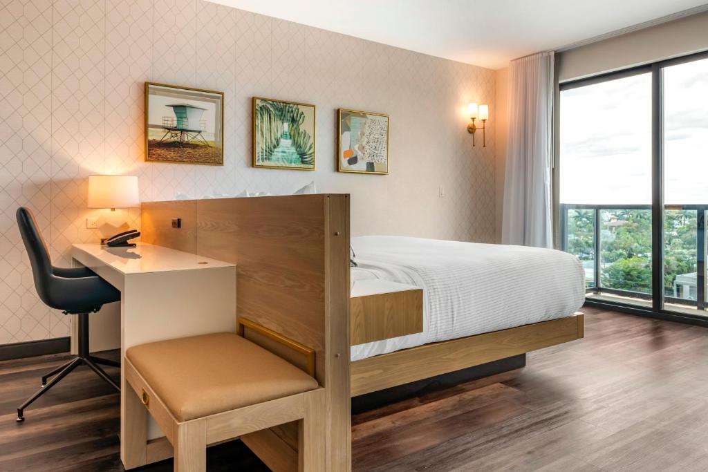 Cambria Hotel Fort Lauderdale Beach - 