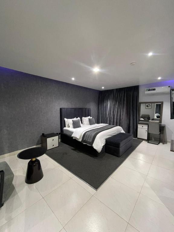 Postel nebo postele na pokoji v ubytování Alluvia Residences