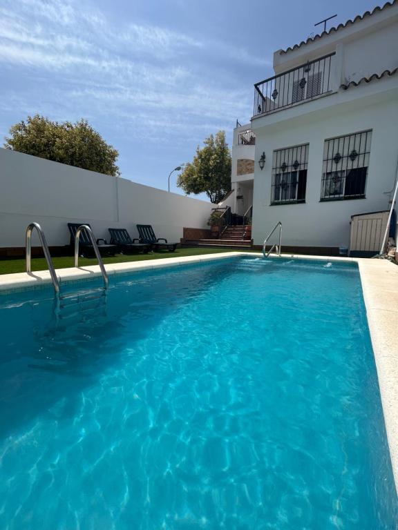 Πισίνα στο ή κοντά στο VILLA SALMONETE