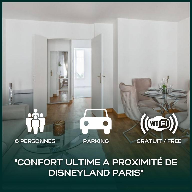 un salon avec une table et une voiture dans une pièce dans l'établissement Cour Royale Disneyland Paris, à Chessy