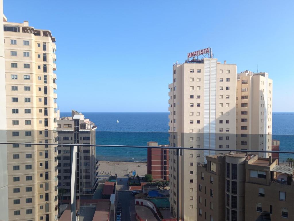Mirador apart