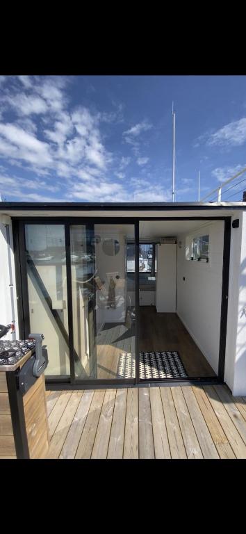 Fotografie z fotogalerie ubytování Houseboat in Karlskrona City v destinaci Karlskrona