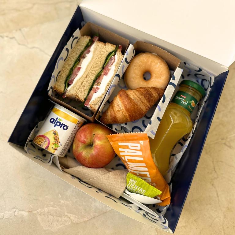 Numa Madrid Luna - Resim 16