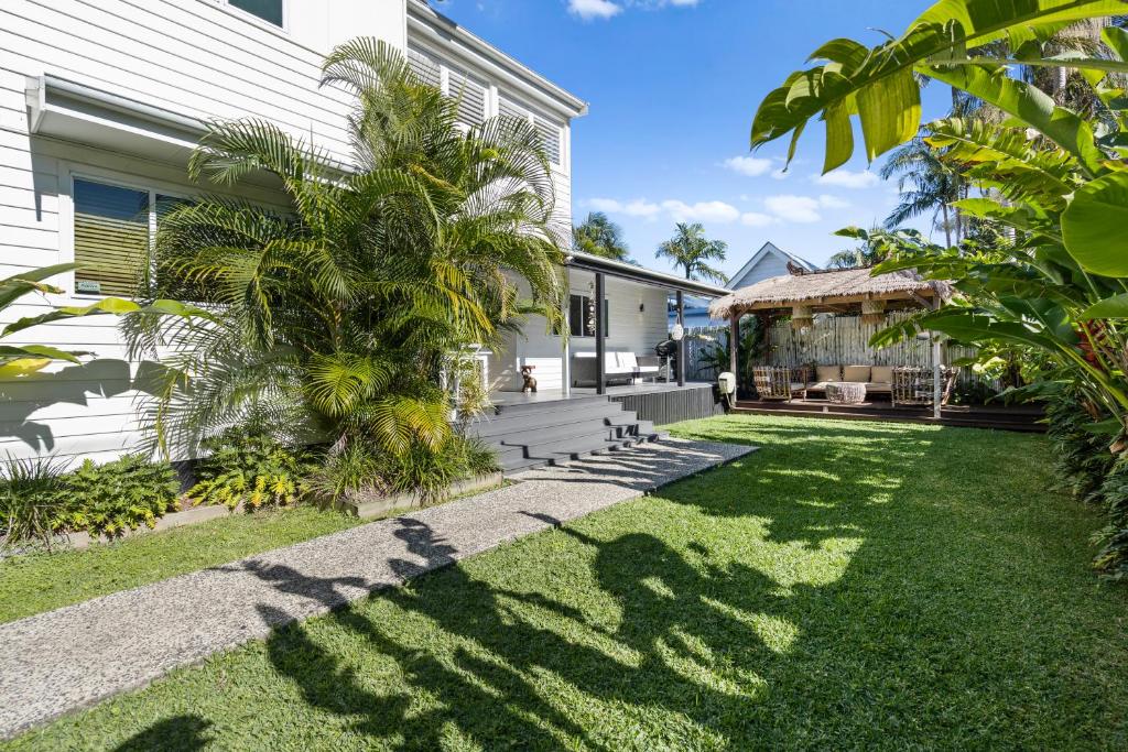 Zahrada ubytování Azur Byron Bay