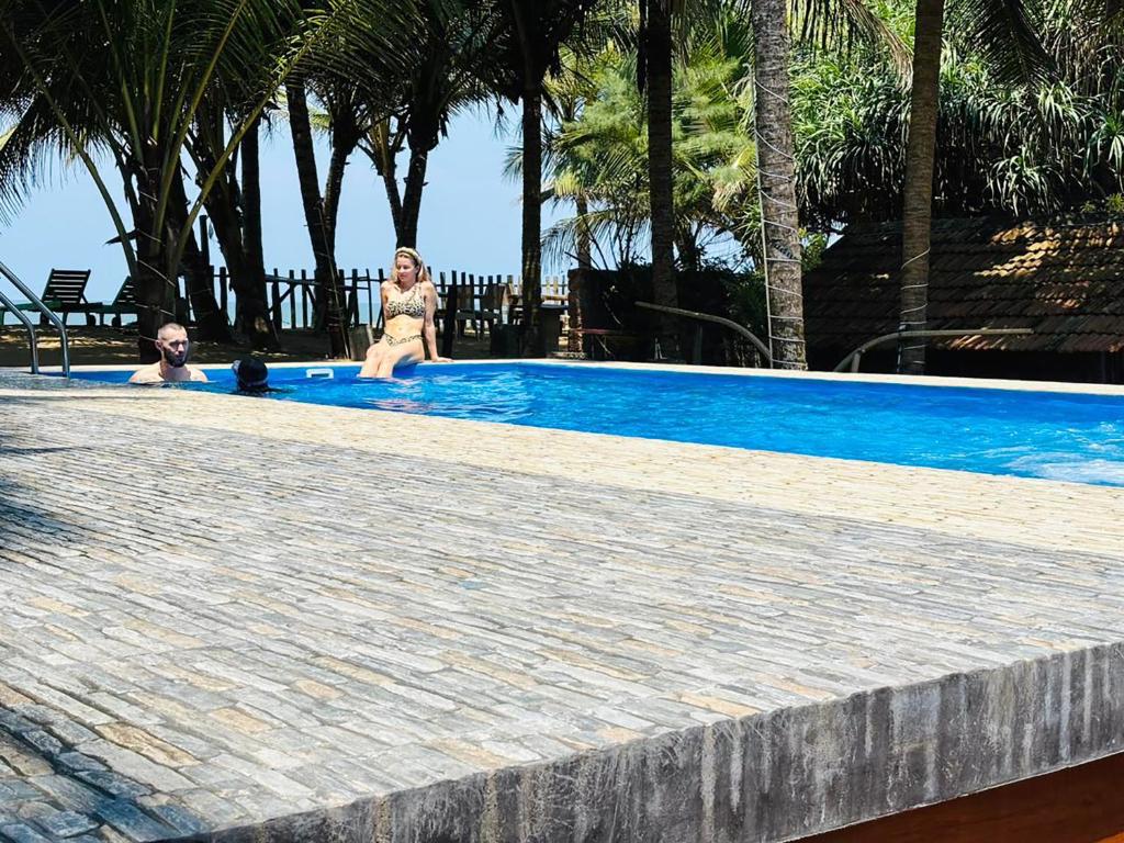 Bazén v ubytování Hotel Coconut Bay nebo v jeho okolí