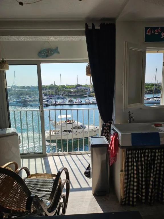 La Cabane vue mer et port