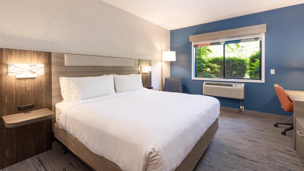 Holiday Inn Express Bellingham by IHG photo