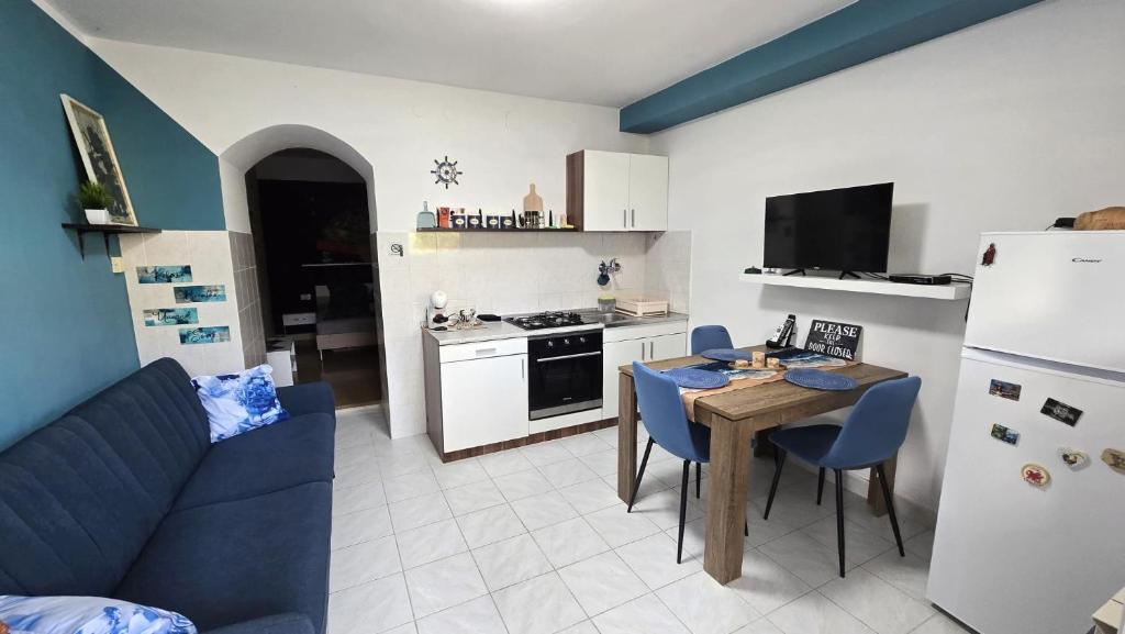 Studio apartment A Step Away from the Sea