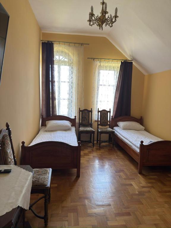 Pałac w Czyżowie Szlacheckim - Habitación Cuádruple