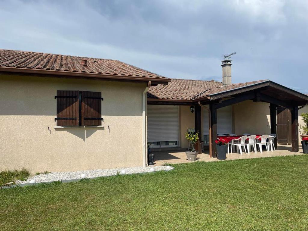 Photo de la galerie de l'établissement Villa de vacances, à Saint-Martin-de-Seignanx