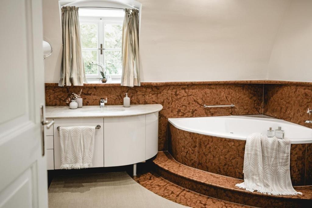 Kúpeľňa v ubytovaní Waldach Villa