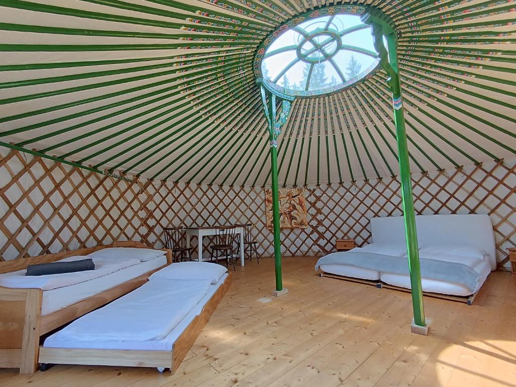 Postel nebo postele na pokoji v ubytování Hotel Bečva na Horní Bečvě