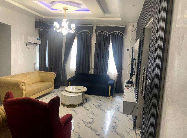 Posezení v ubytování Pinnacle-Plus Service Apartment
