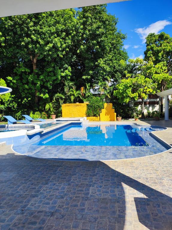 Bazén v ubytování Casa Campestre El Peñon 5 Habitaciones nebo v jeho okolí