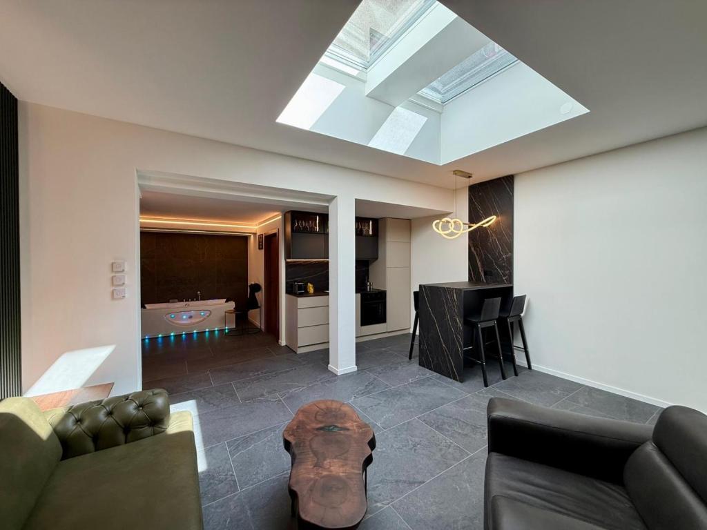 Luxe Living Basel-City - Resim 10