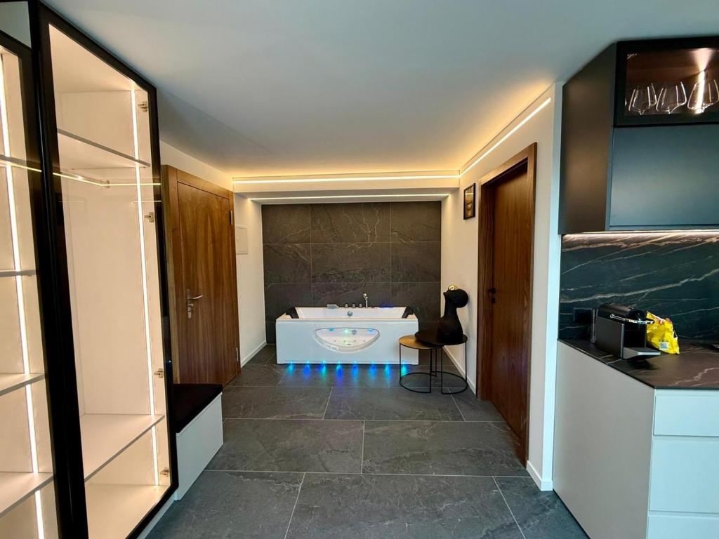 Luxe Living Basel-City - Resim 25