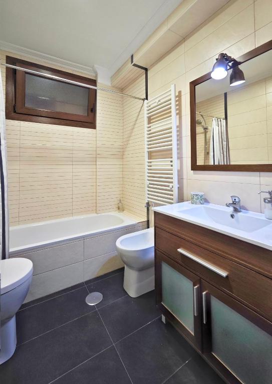 Kúpeľňa v ubytovaní Casa piscina boleros